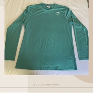 Men’s Gymshark performance long-sleeve real shirt.